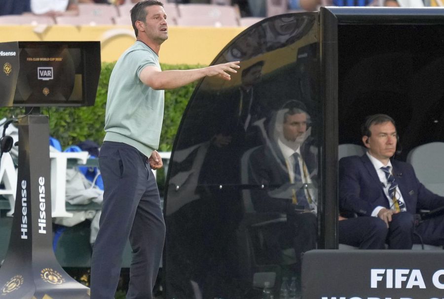 Chivu's wrong skid! »
