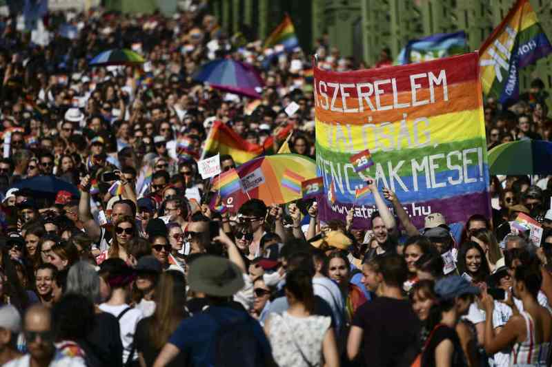 The European Commission sends an emission to Budapest Pride, the LGBT march challenged by Viktor Orbán - a new conflict with the Hungarian government