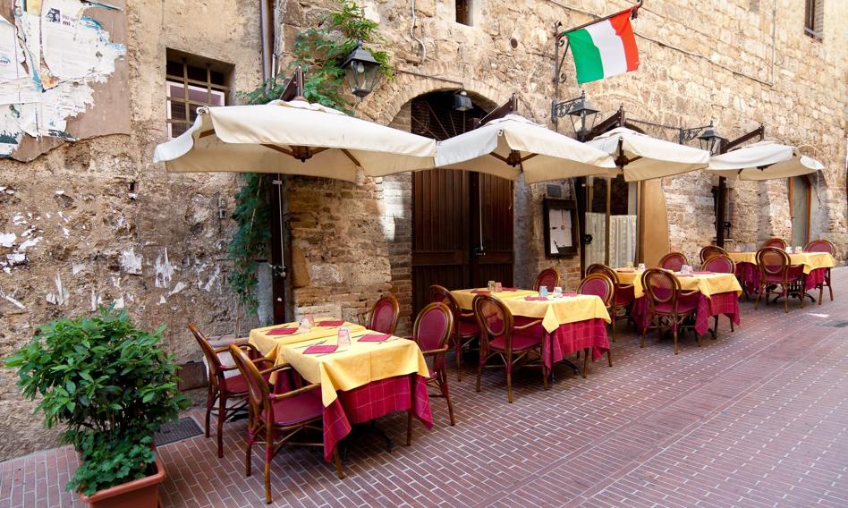 4,000 euro penalties for restaurants for serving a different cheese than written in the menu