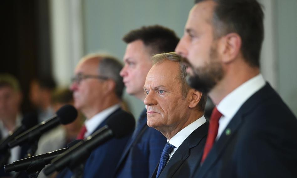 Coalition leaders on October 15 talked about the reconstruction of the government. "First the program, then the structure, then personal details"