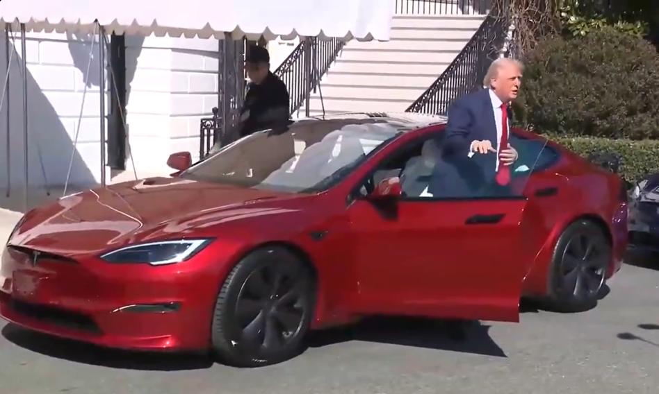 Trump is considering selling or giving away Tesla, which he bought from Musk