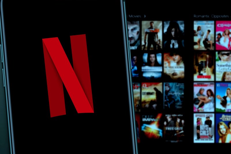 France will use in schools a series on Netflix
