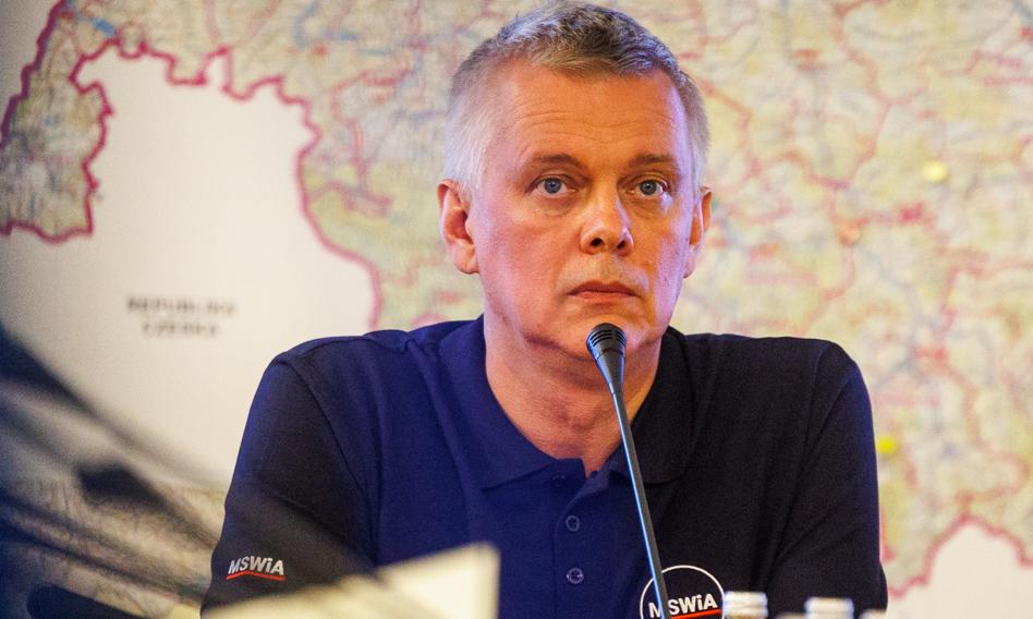 Safe border with Germany. "It is weak to undermine what the police do"