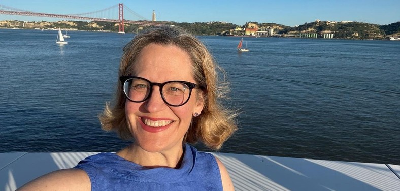 Susan Blackburn from Texas currently lives in Portugal
