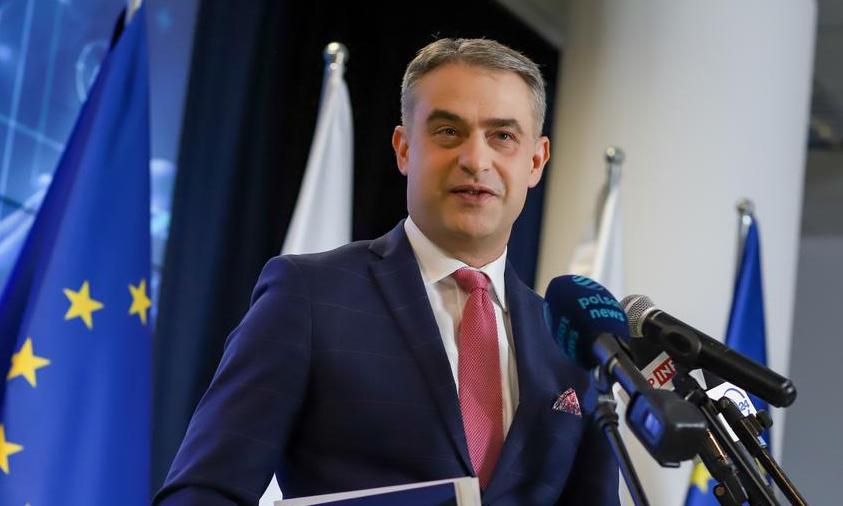 The government wants to give up paper. Gawkowski: There will be money for digitization