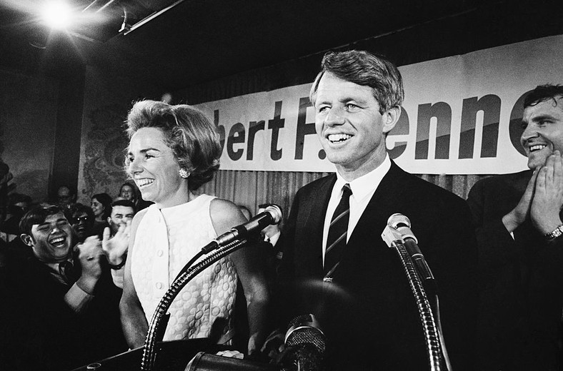 Robert Kennedy with his wife Ethel during the election campaign in 1968.