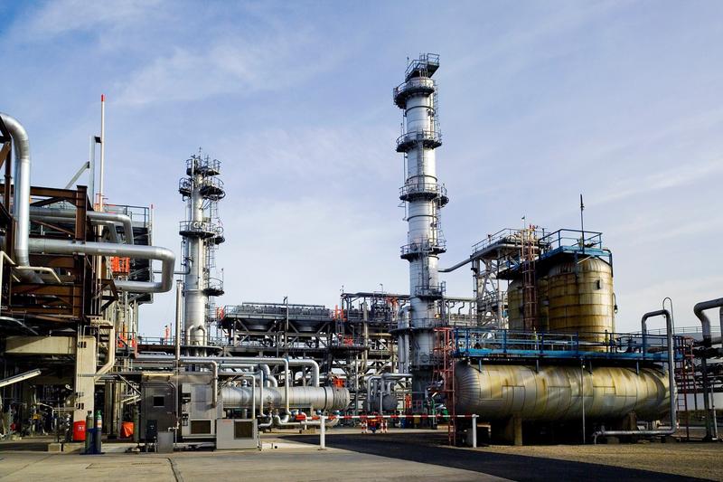 Oil Refinery, Photo: Paul Rhapson / Scienpshoto / Profimedia Images