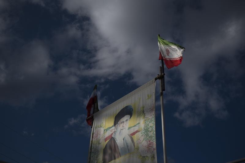 Banner with supreme ayatollah Ali Khamenei in Iran, photo: Nikoubazl / Nurphoto / Shutterstock Editorial / Profimedia
