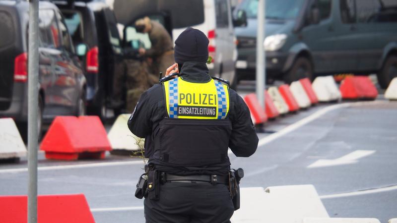 German police, photo: lenthe-median / Linder / Imago Stock & People / Profimedia