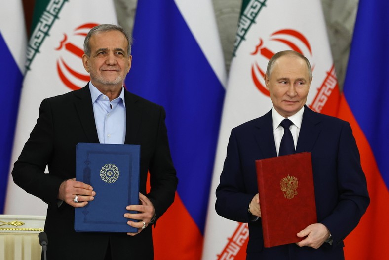 President Iran Masud Pezeszkijan and Russian President Vladimir Putin in Moscow, January 17, 2025.