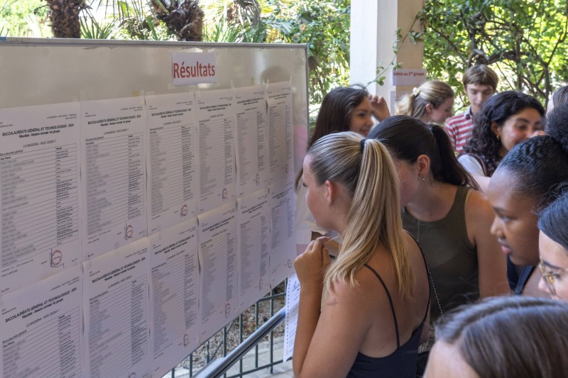 Baccalaureate exam at 8 years. A child in France will give the first sample to philosophy