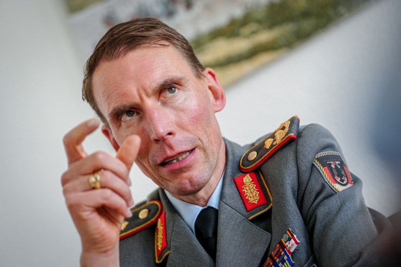 Europe can support Ukraine and without US military aid, says a German general/ what are hard to replace American equipment