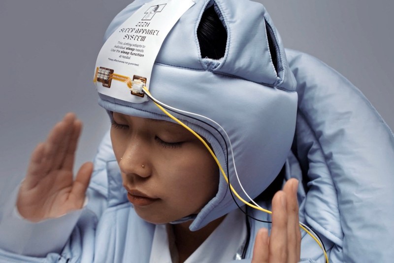 Video Japanese invented sleep jacket that helps you fall asleep anywhere