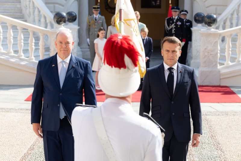 Macron makes a unique gift to Prince of Monaco. The President of France, on a state visit to the Principality