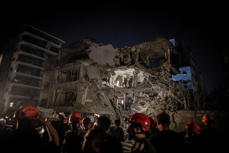Live Israel and Iran continues to attack in an exclaim of the strong situation / explosions in Tel Aviv and Jerusalem after a new wave of rockets of the Iranians / two more nuclear sites targeted by Israeli attacks