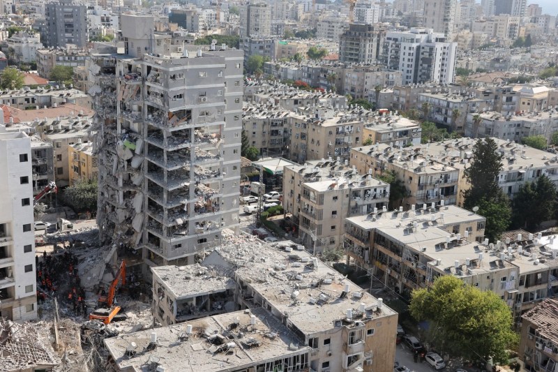 Alert in the center of Israel and in the West Bank, after the launch of a new wave of Iranian rockets