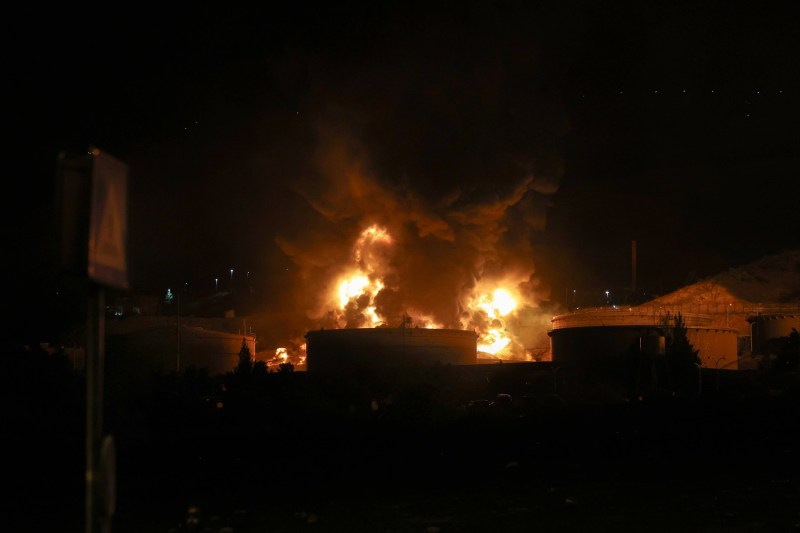 Israel extends the areas attacked in Iran. Tehran threatens to target military aid for Tel Aviv