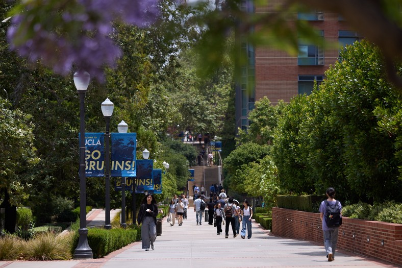 Students at the campus of the University of California in Los Angeles (UCLA) in Los Angeles, USA, 29 May 2025. Trump administration initiated many investigations about universities from the so -called ivy league, including blocked the attempt to withdraw the possibility of accepting foreign students to Harvard