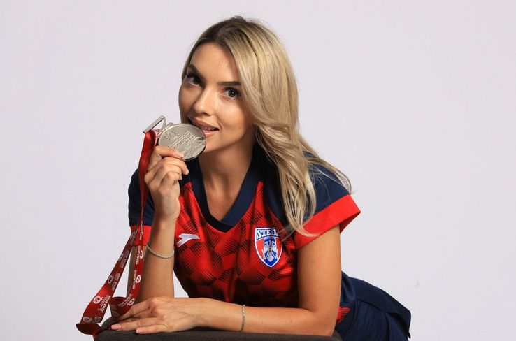 Bernadette Szocs, with the silver medal at the World Cup/ Photo source: Facebook @Steaua București