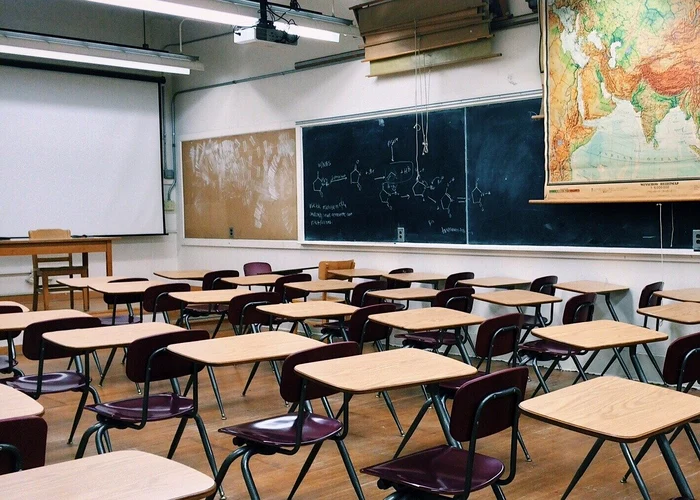 In France, schools are closed because of the heat/photo: Pixabay