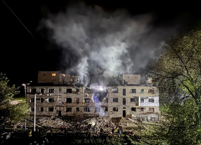 Russian drones hit civilian houses night/photo: x
