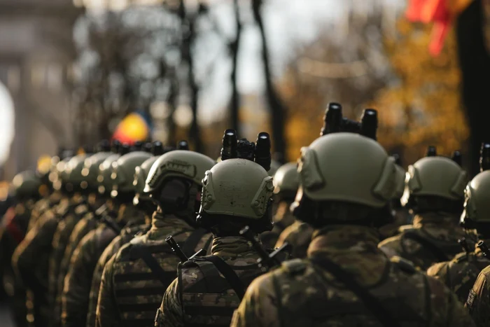 Romanians have the most confidence in the photo army: Shuterstock
