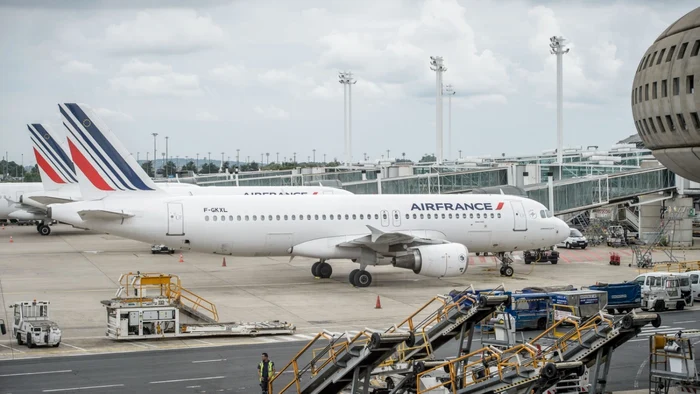 Air traffic controllers in France went on to strike for two photo days: EPA EFE