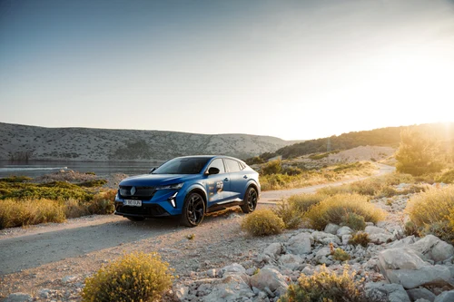 Renault Flefale on the island of Rab from Croatia Photo: Autocritical