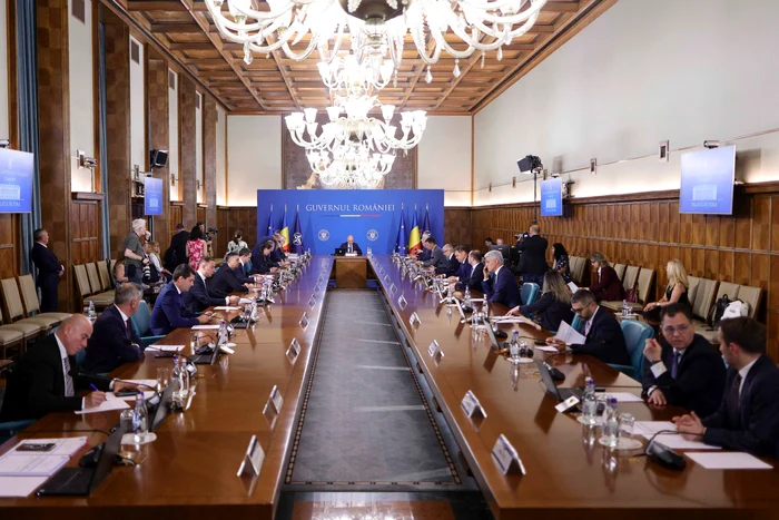 Expenses with budget wages increased last year by 23% photo inquam octav Ganea 