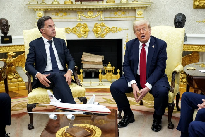 Mark Rutte and Donald Trump in Oval PHOTO Office: EPA EFE