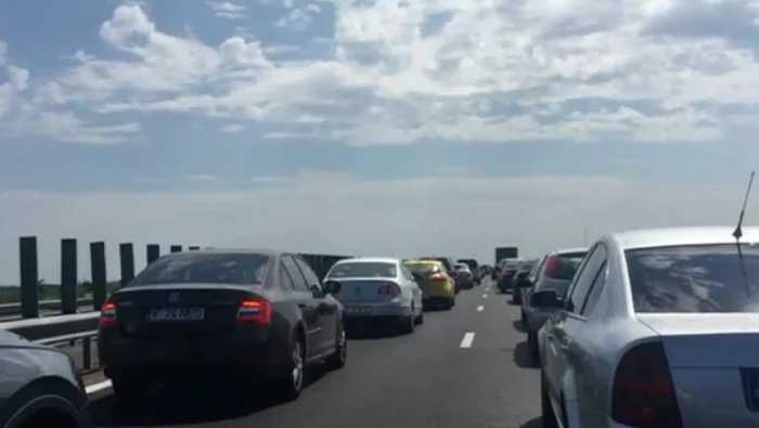 The Sun Highway is crowded especially on the weekend. Photo: Digi24