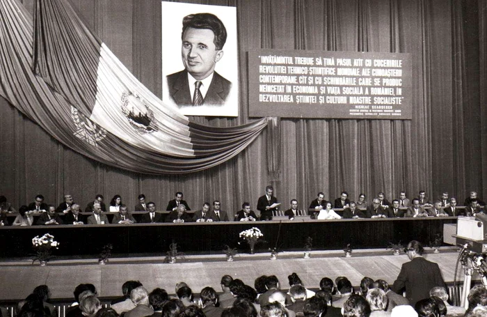 The Romanians positively evaluate the communist phototeca communist regime of Romanian communism