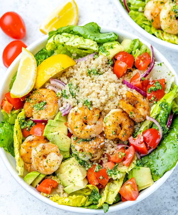 Refreshing bowl with shrimp, pesto and quinoa photo clean food crush dms jpg