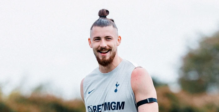 Radu Drăgușin has reason to smile again. Photo Facebook Tottenham Hotspur