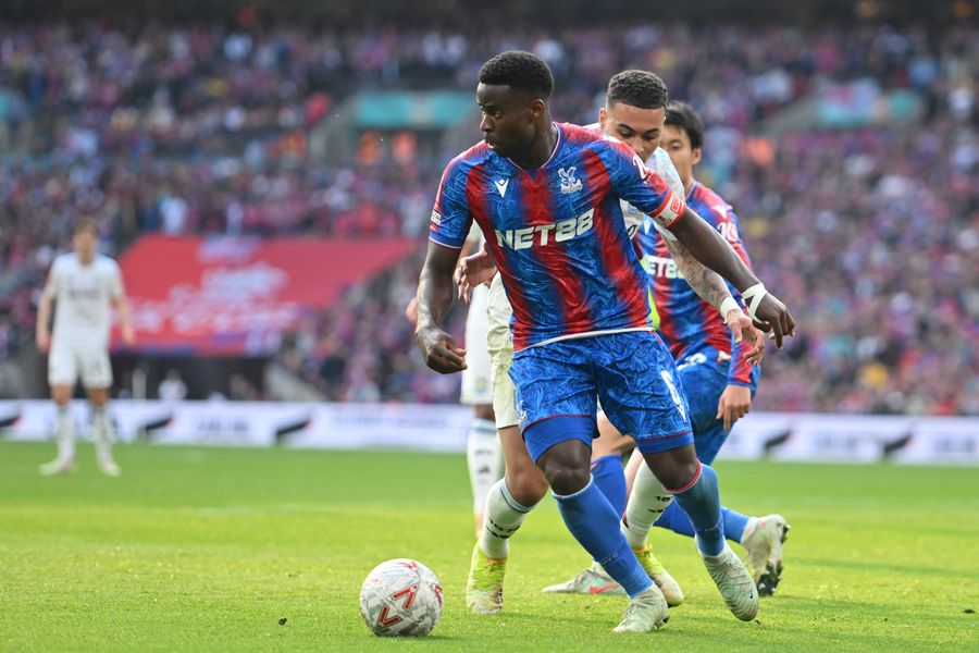 Marc Guehi, Crystal Palace's Captain / Photo: Imago Cristi Chivu's target is in danger »A European Colossus tries to hijack the player courted by Inter!