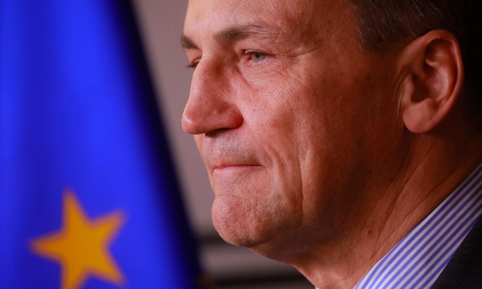 Sikorski: The nation deserves SAFE. The opposition is looking for a loophole?