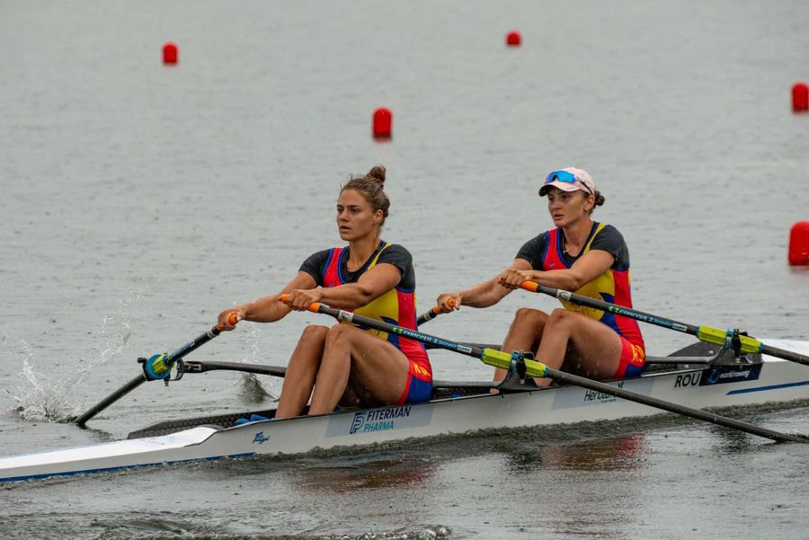 Bianca Ifteni and Mariana Dumitru at CM U23 from Poznan Photo: FR Rowing/Balint Czucz The channels are looking for medals at the World Youth Championships in Poznan »Four qualified crews in the semifinals