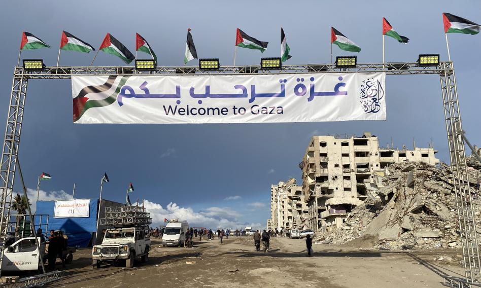 Private companies earn in the Gaza Strip. "Private subcontractors receive 5,000 Shakes for every demolished house"