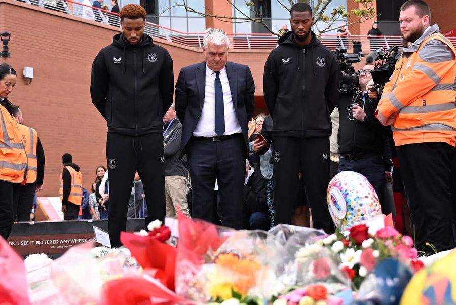 Beto, Youssef Chermiti and Ian Snodin have paid a last tribute to Diogo Jota / Photo: Instagram Liverpool When rivalry stops