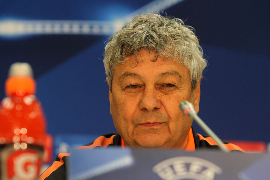 Mircea Lucescu, în timpul conferinței de presă de după meciul din Cupa Ucrainei împotriva echipei Vorskla, pe stadionul Oleksii Butovski, 2 martie 2016, Poltava, Ucraina. Foto: Imago După 9 ani împreună, Răzvan Raț pune cuțitele pe masă, de ziua lui Mircea Lucescu » Rafală fără precedent: „Eu l-am adus la Șahtior, mă deranjează mitul ăsta!”