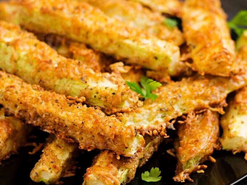 This incredibly simple breading will make zucchini juicy and tasty. Fast recipe