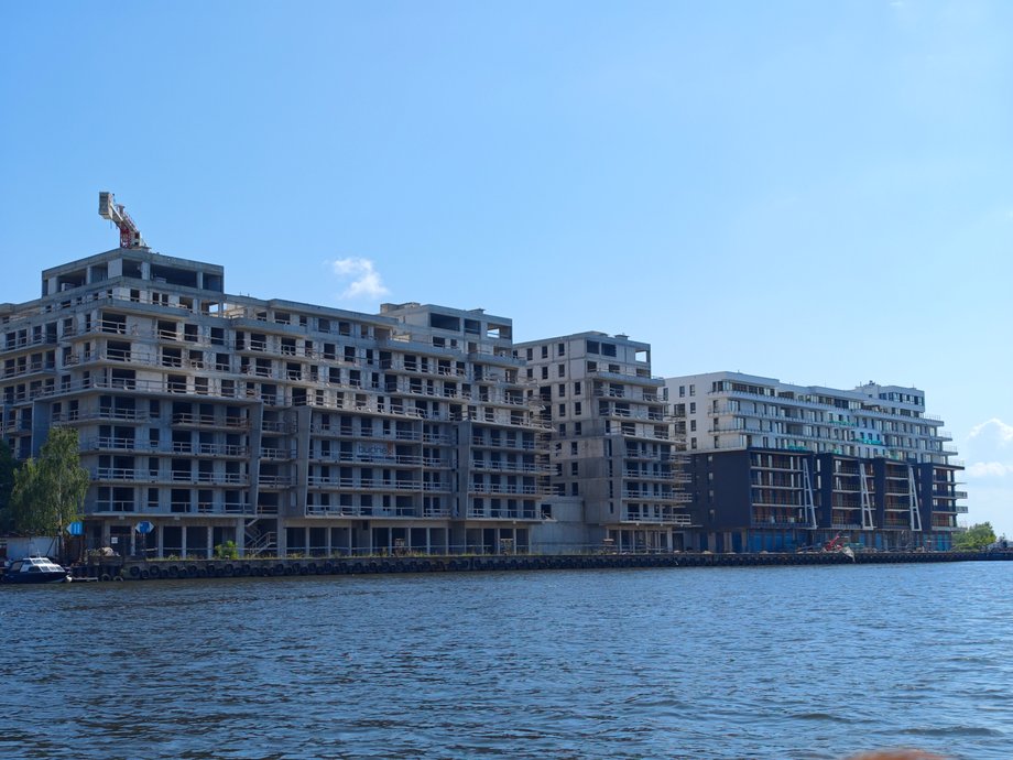 Construction of new apartments