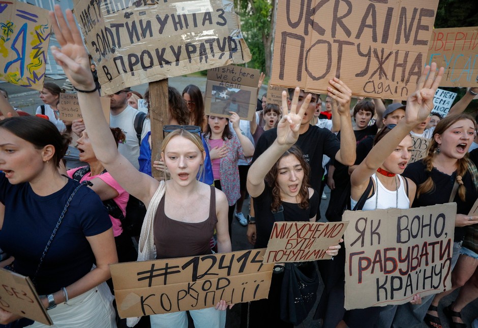 Ukrainians protest against the reduction of the autonomy of anti -corruption organs, Kiev, 24 July 2025.