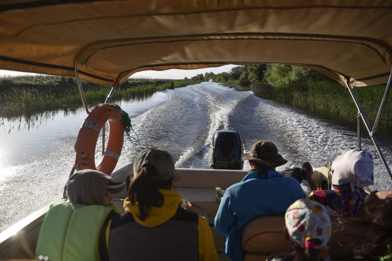 A boat full of tourists overturned Sulina on the Danube. Four people are in cardio-respiratory stop, three others are missing