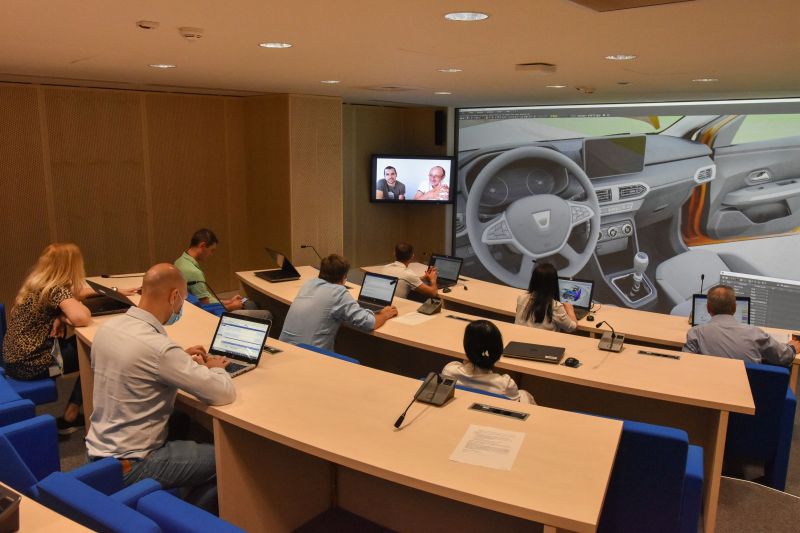 Who is the new general manager of the Renault Roumanie Renault Engineering Center