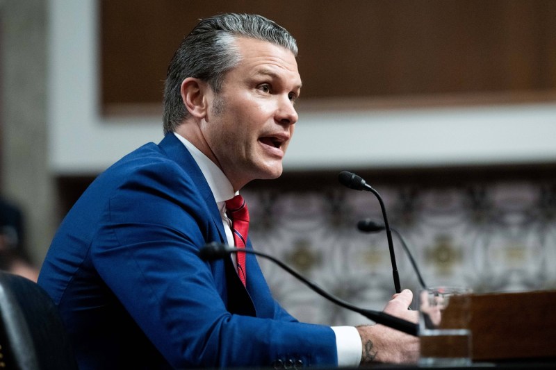 Pete Hegseth, accused of Congress Democrats of stopping helpless help for Ukraine
