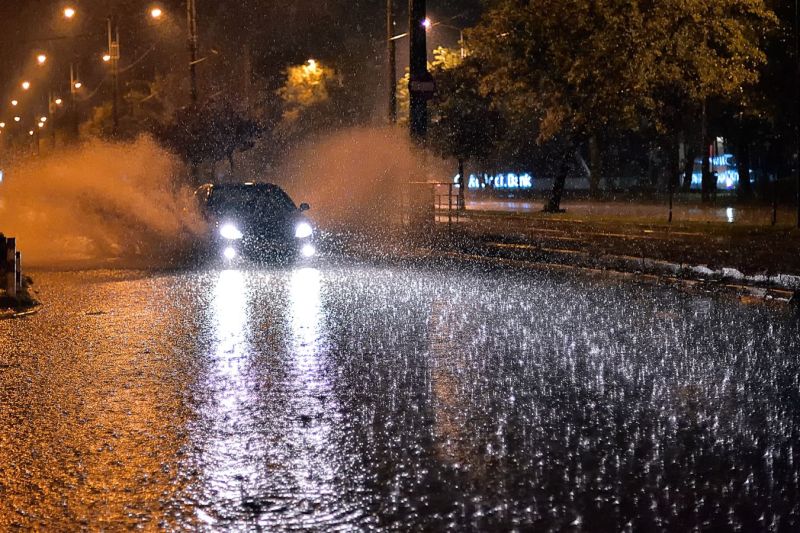 Meteo alert Monday evening, in Bucharest and in Ilfov. Yellow codes of whirlwind and torrential rains