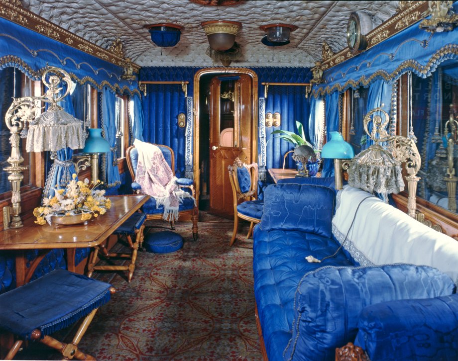 Salonka Queen Victoria from around 1890.