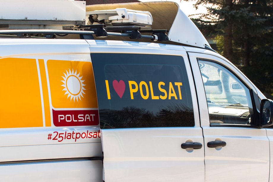 Polsat, which has been a nationwide channel since 1994, began to broadcast the first -independent information program.