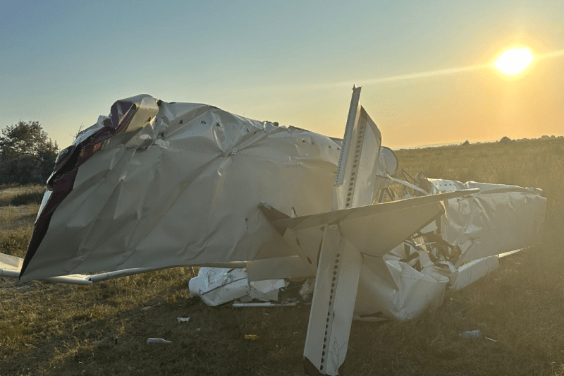 A small plane collapsed at Gura Portiței. Two people died